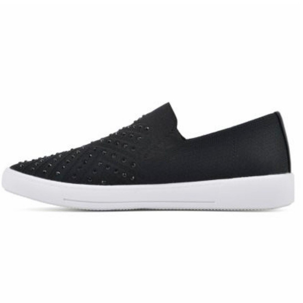 White Mountain 'Clara'‎ White Perforated Sneakers – Women's Size 10 – Brand New